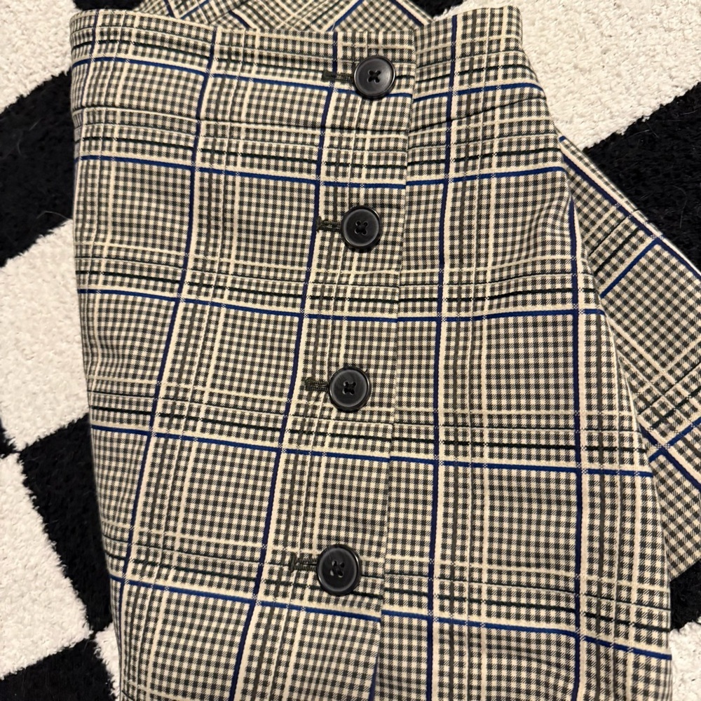 Sunday Best - Plaid Button-Front Skort - Size 4 - Picture 4 of 6